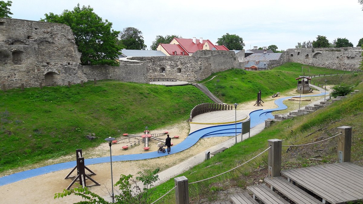 Haapsalu Private Walking Tour